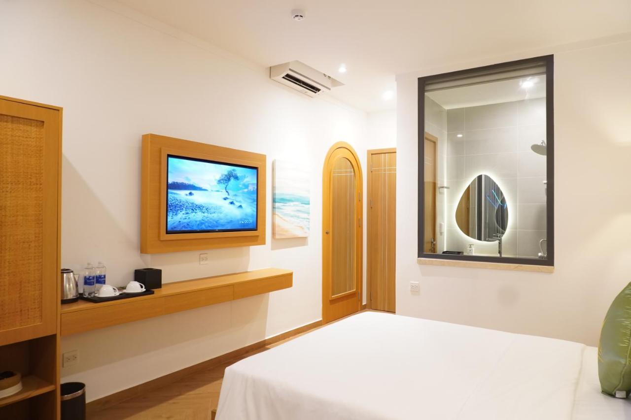 Solea Hotel Grandworld Дуонг-Донг Экстерьер фото