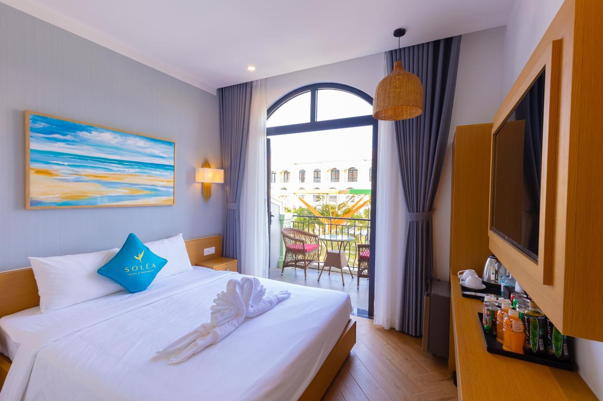 Solea Hotel Grandworld Дуонг-Донг Экстерьер фото