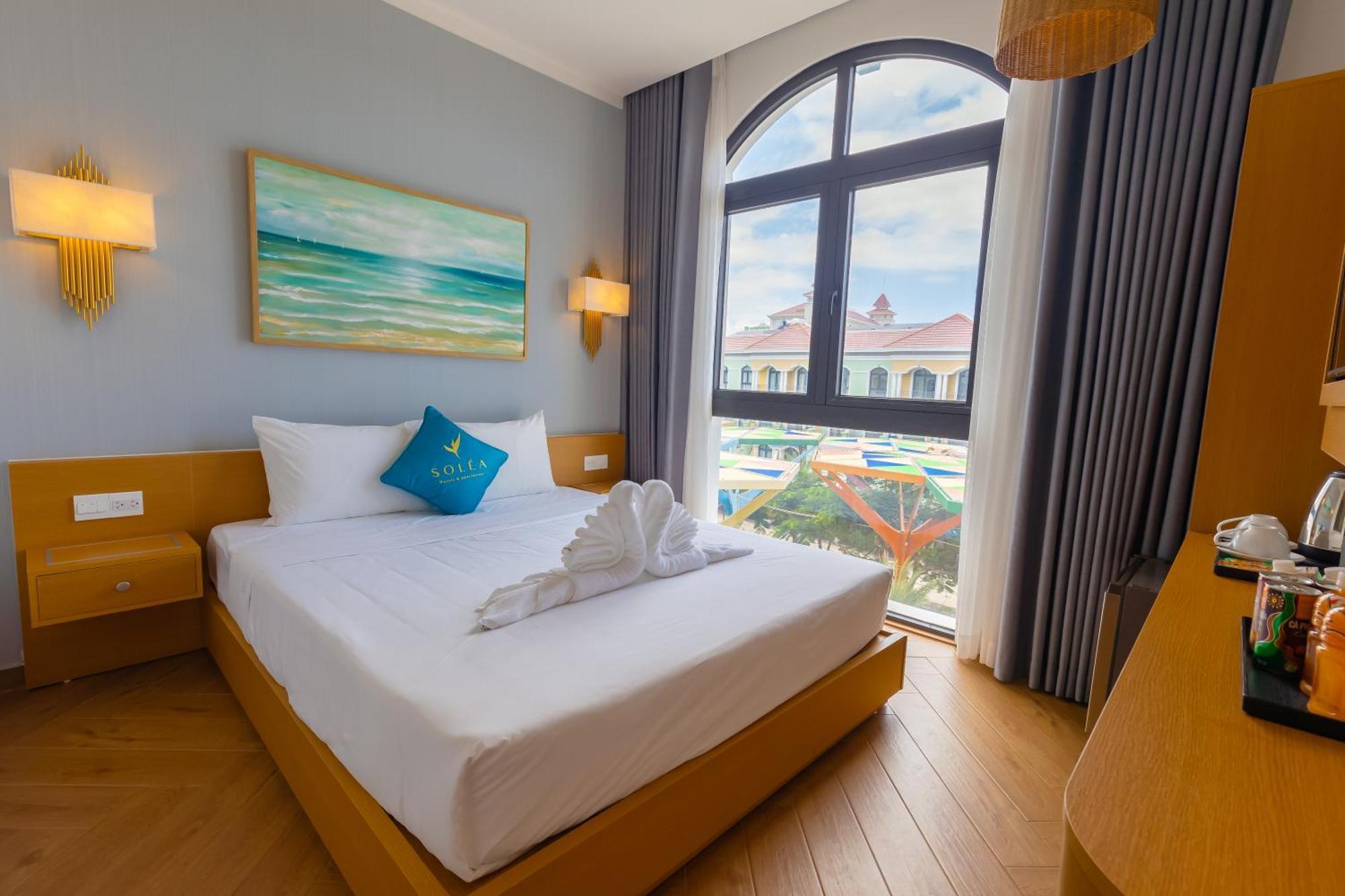 Solea Hotel Grandworld Дуонг-Донг Экстерьер фото