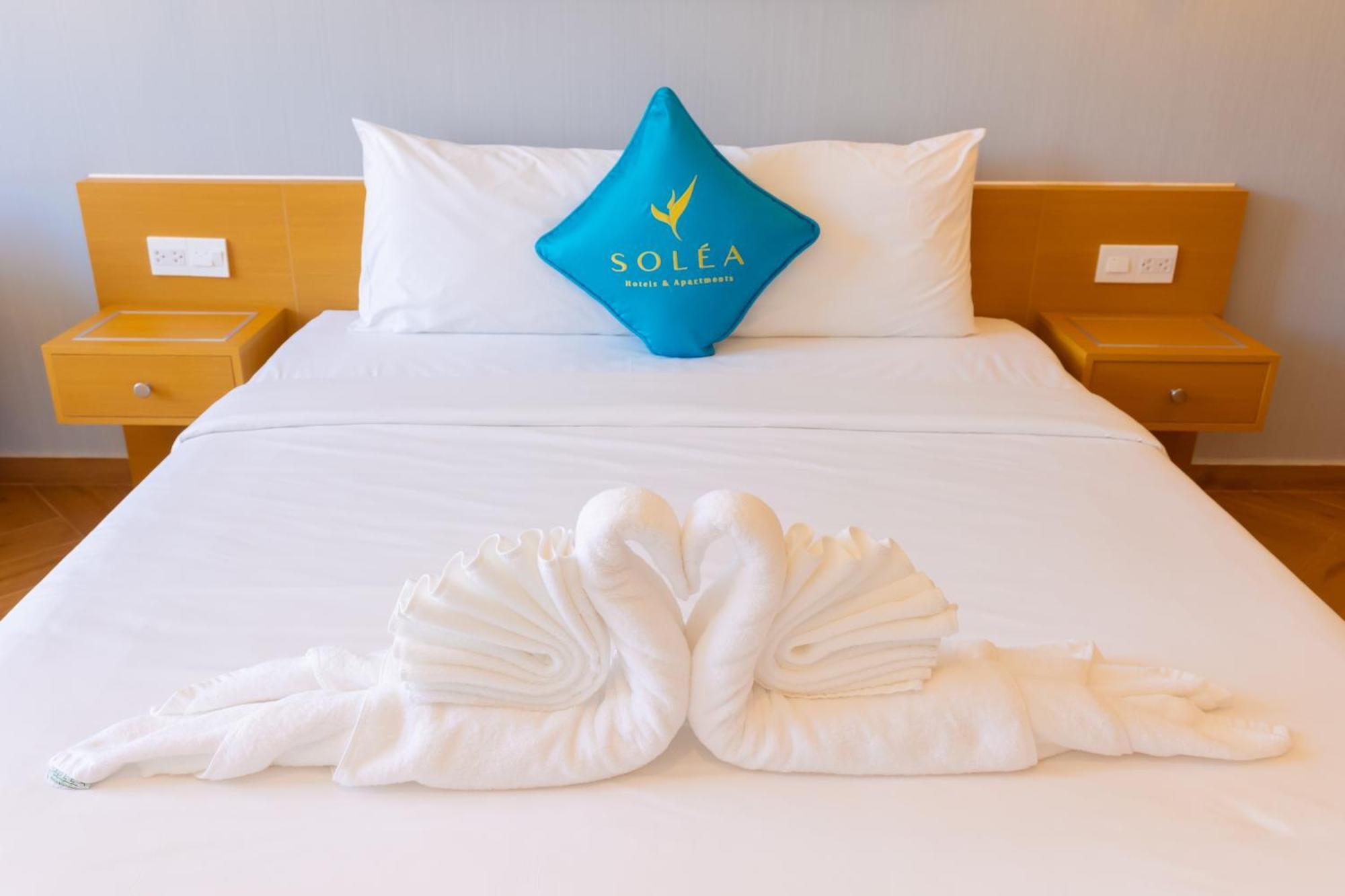 Solea Hotel Grandworld Дуонг-Донг Экстерьер фото